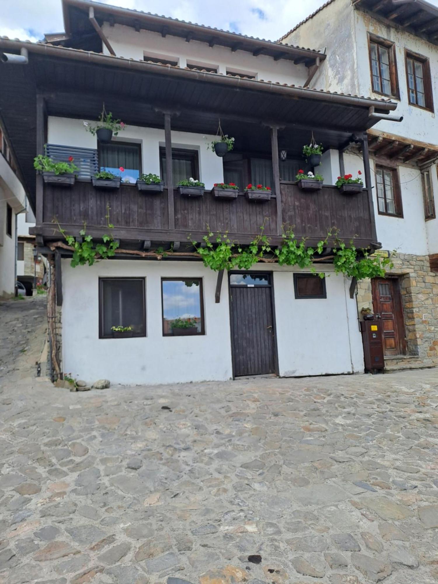 Guest House Lazara Велико-Тырново Экстерьер фото