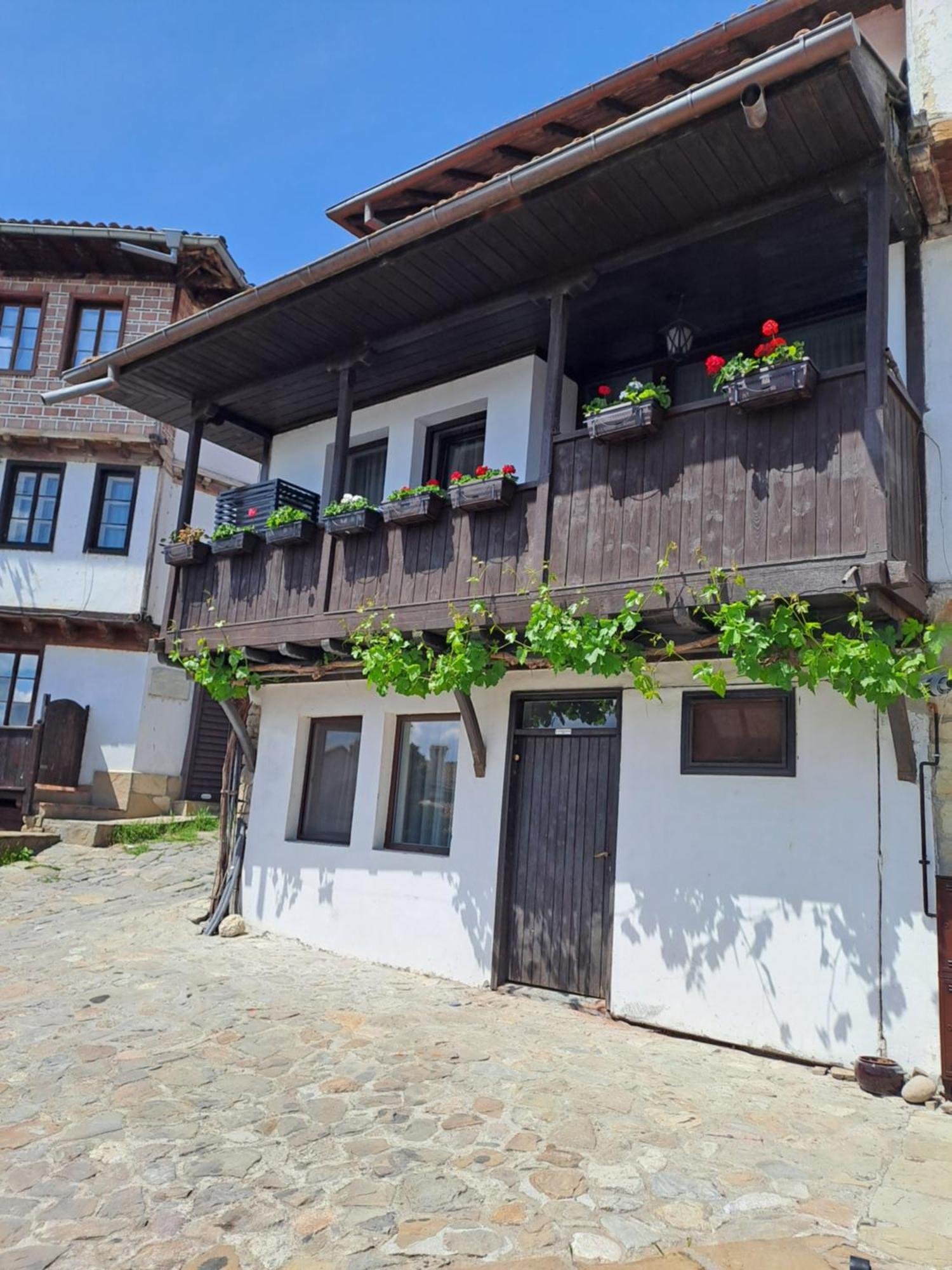 Guest House Lazara Велико-Тырново Экстерьер фото